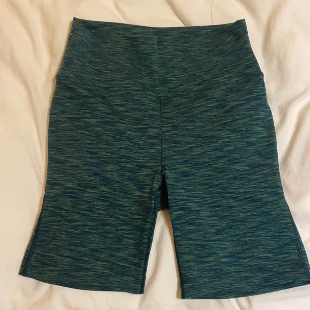 Outdoor voices free form shorts 7 inch inseam